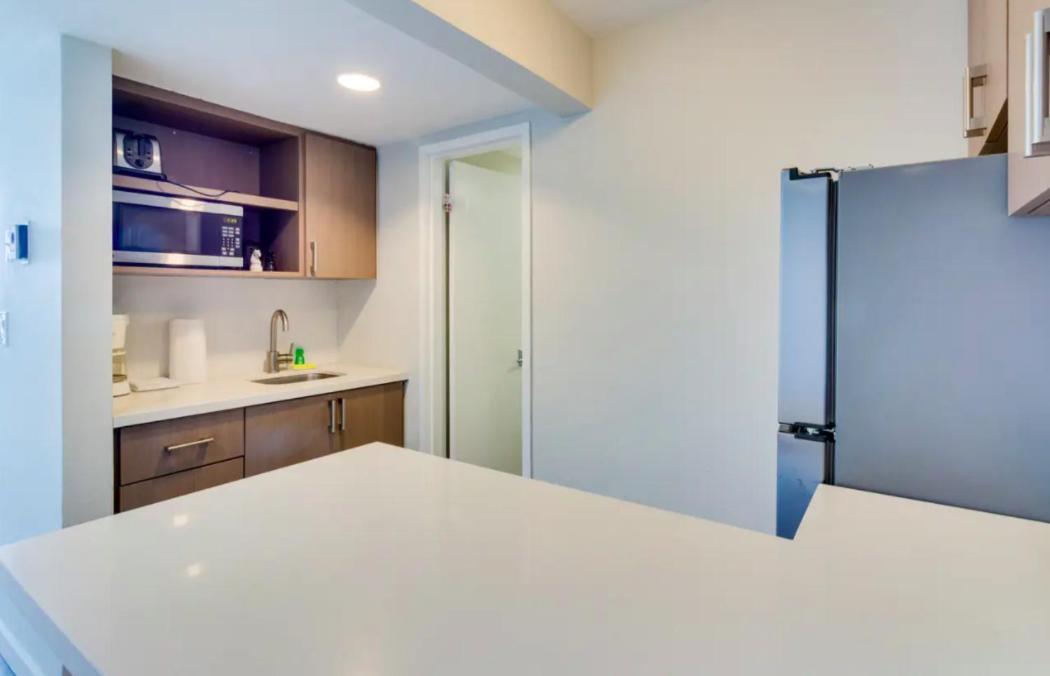 Castle 835 Oceanview Studio On Beach With Pool, Gym, Bars, And Free Parking Miami Beach Exterior photo