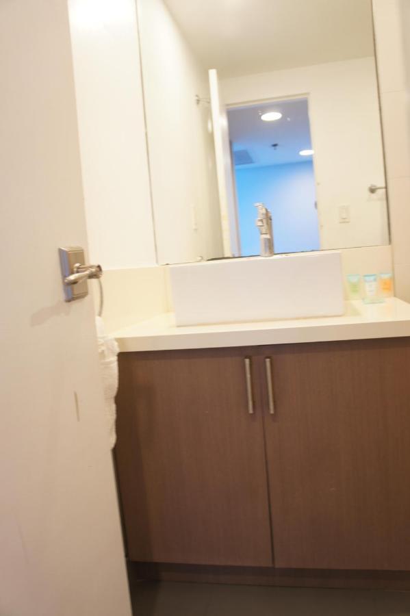 Castle 835 Oceanview Studio On Beach With Pool, Gym, Bars, And Free Parking Miami Beach Exterior photo
