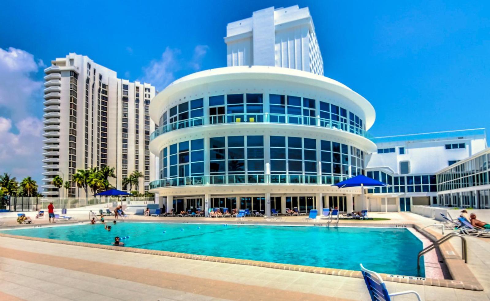 Castle 835 Oceanview Studio On Beach With Pool, Gym, Bars, And Free Parking Miami Beach Exterior photo